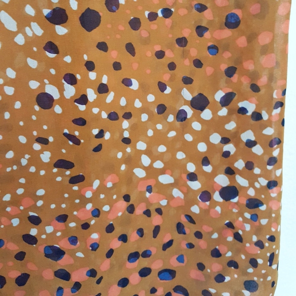*SOLD* Cabi Cheers Sleeveless Button Down Blouse - Picture 8 of 8